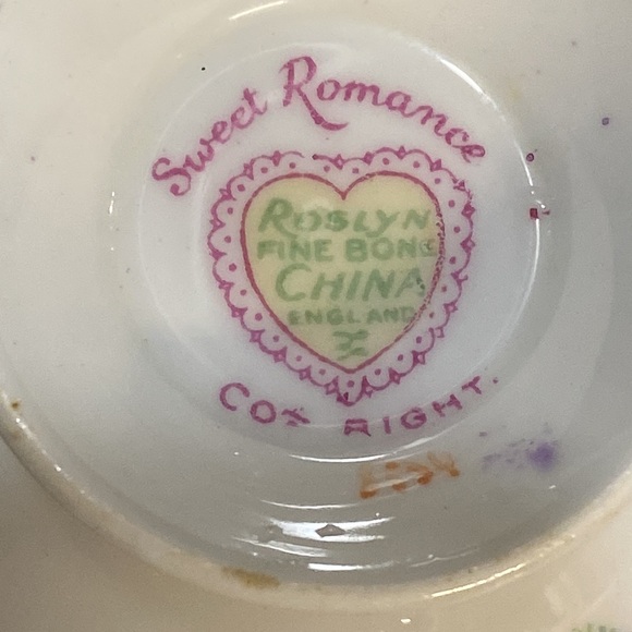 Rare Find Sweet Romance Roslyn Bone China - Picture 6 of 9